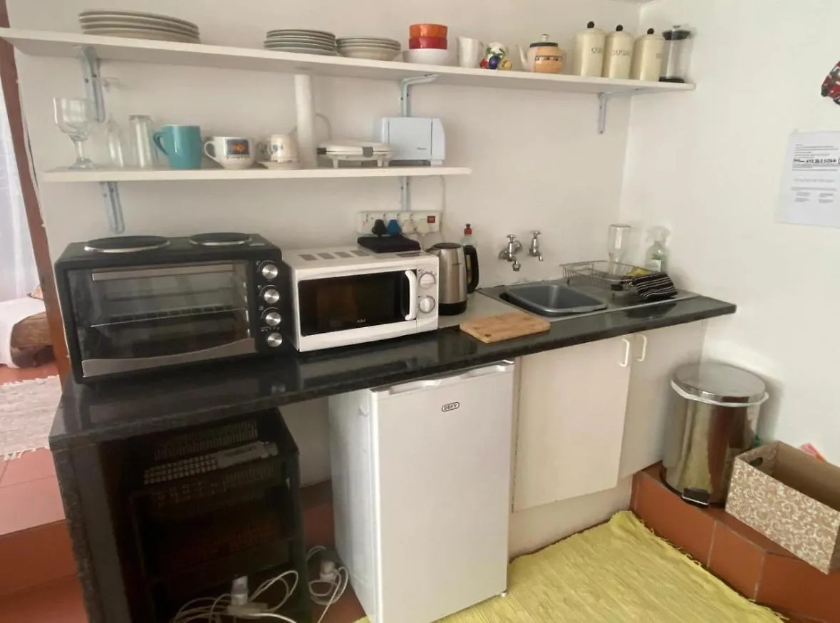 Olive Tree Garden Apartment 1 ケープタウン 0*,  南アフリカ