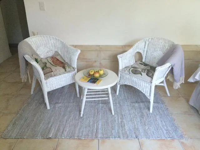Olive Tree Garden Apartment 1 ケープタウン 0*,