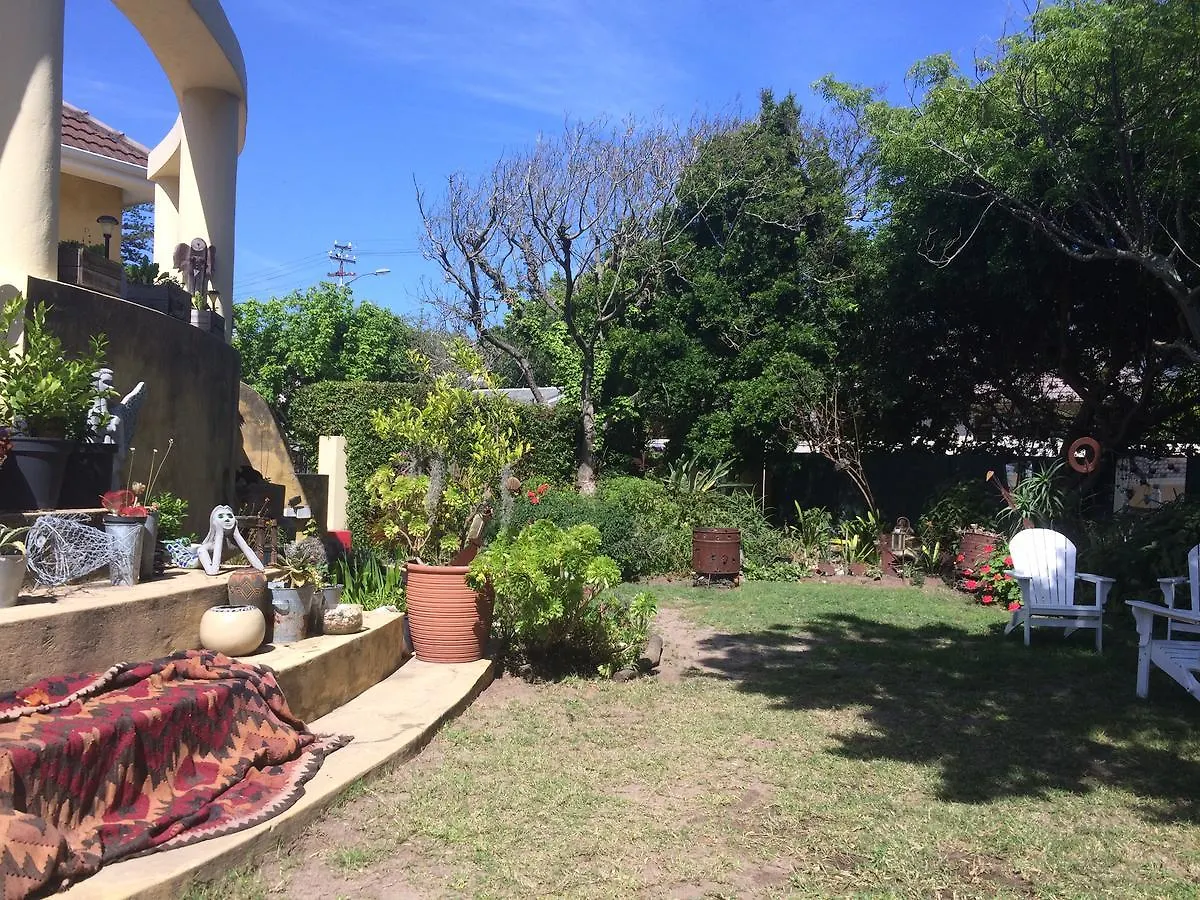 Olive Tree Garden Apartment 1 ケープタウン