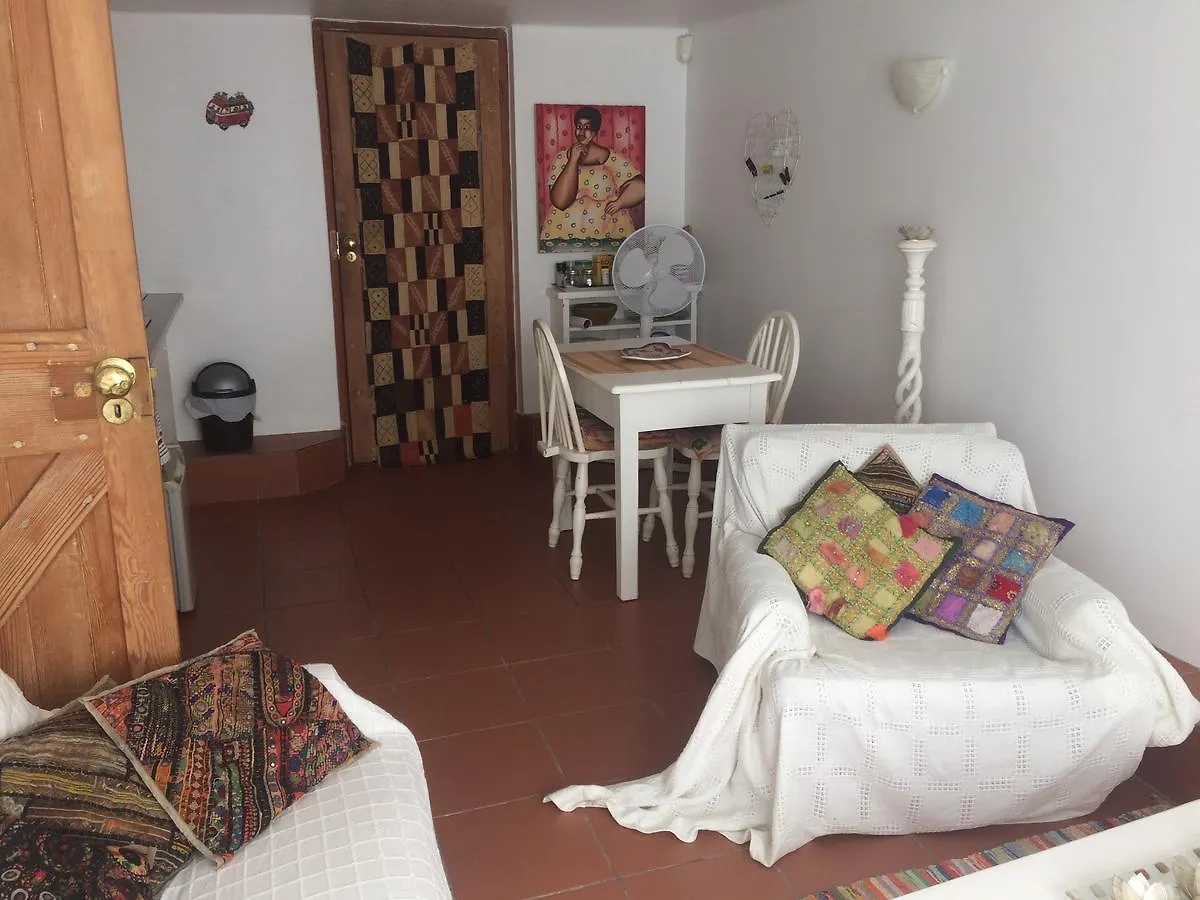 Olive Tree Garden Apartment 1 ケープタウン